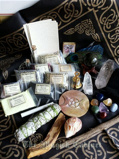 Traveling Witch's Guide to Finding Covens and Magical Communities